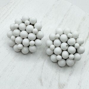 Vintage Japan White Milk Glass Bead Cluster Stud Clip On Earrings